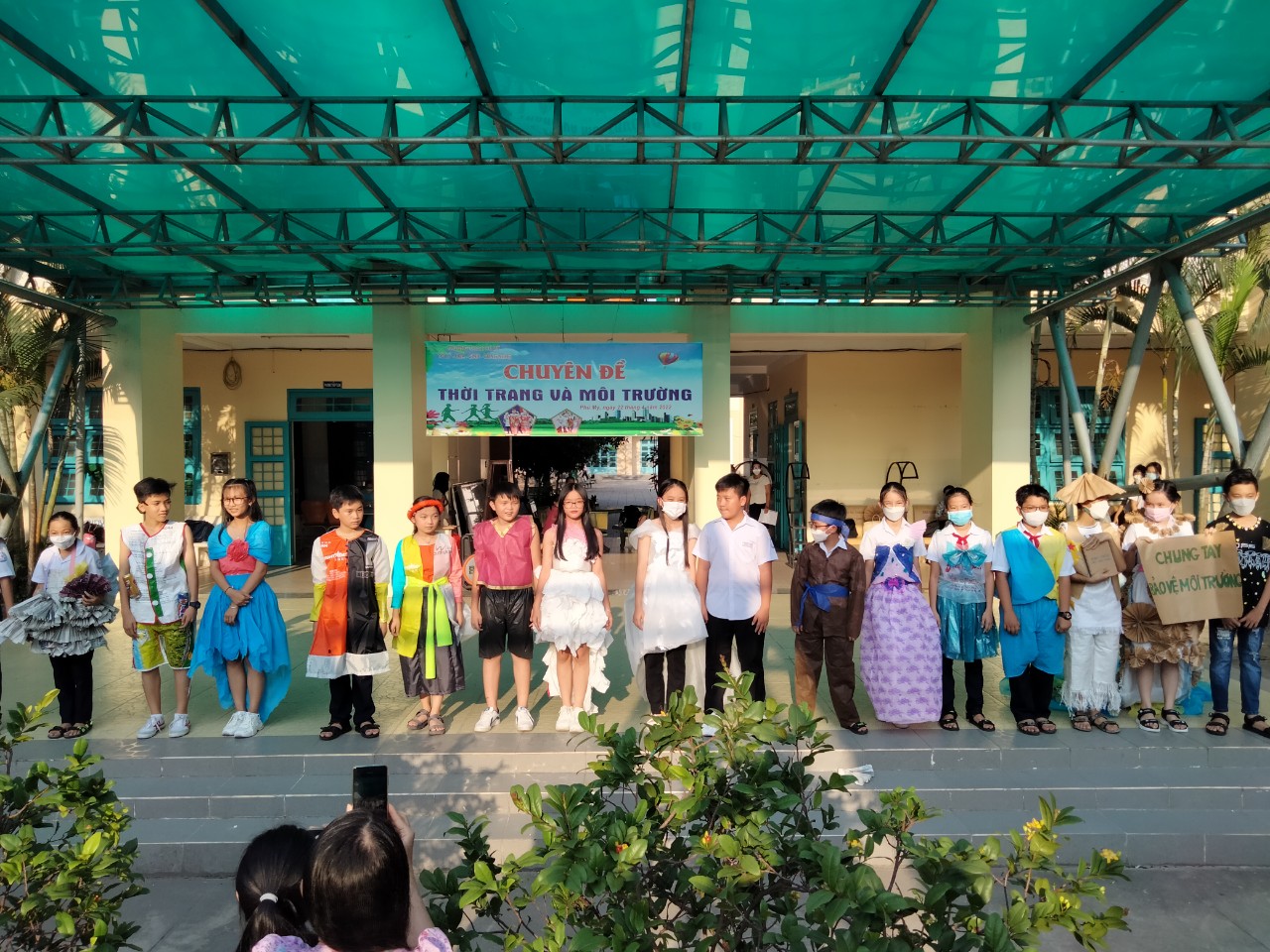 Trường THCS Phú Mỹ tổ chức chuyên đề "Thời trang và môi trường"