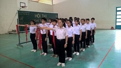 Học sinh tham gia hội thi