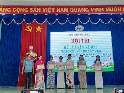 Cô Bùi Thị Thanh Trúc - Nhận giải khuyến khích