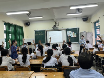 VNPT Bình Dương tổ chức tập huấn phần mềm VNEDU cho toàn thể giáo viên trường THCS Phú Mỹ
