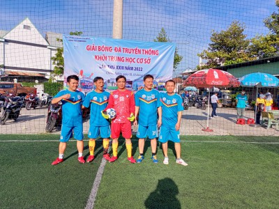 Phú Mỹ đoạt giải nhì giải bóng đá liên trường khối THCS năm 2022-2023