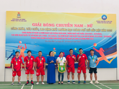 Công đoàn Trường THCS Phú Mỹ đạt giải Nhì tại Giải bóng chuyền CNVC-LĐ TP.Thủ Dầu Một năm 2025