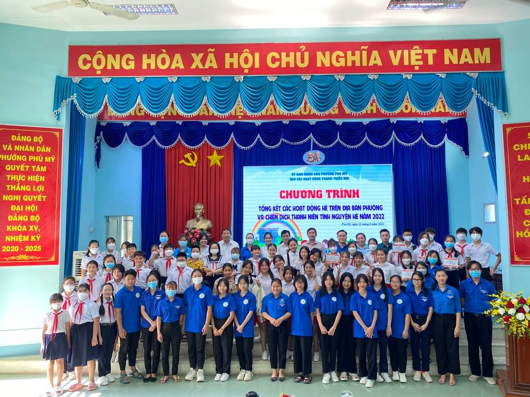 Trường THCS Phú Mỹ tham gia tổng kết hè năm học 2022 - 2023
